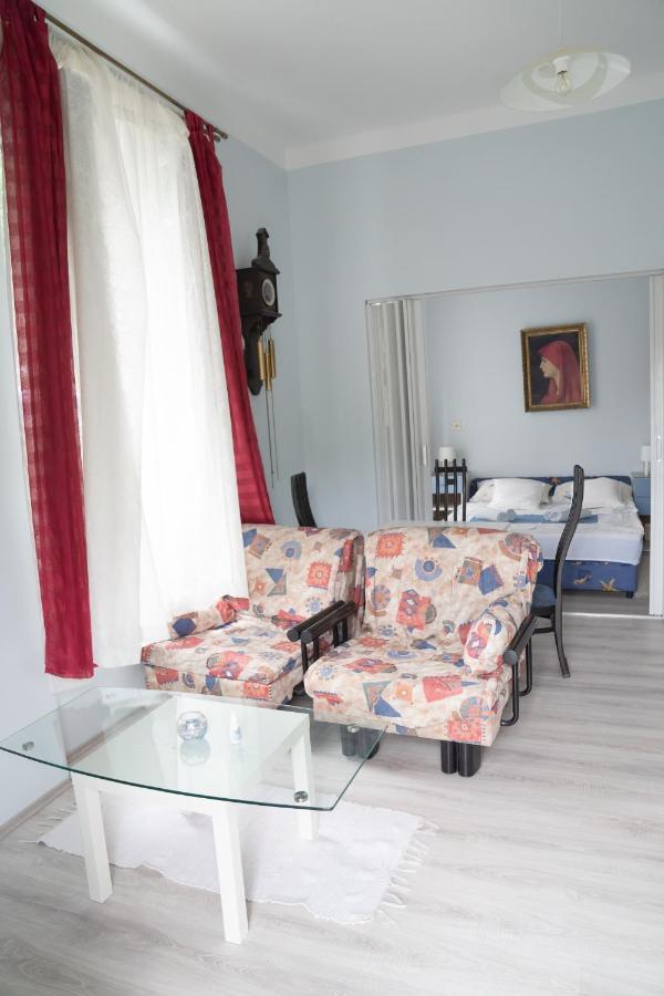 Apartment Tiha